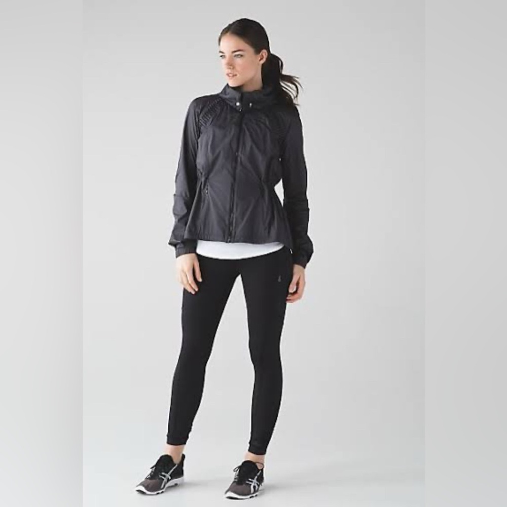 NWOT Lululemon making moves jacket